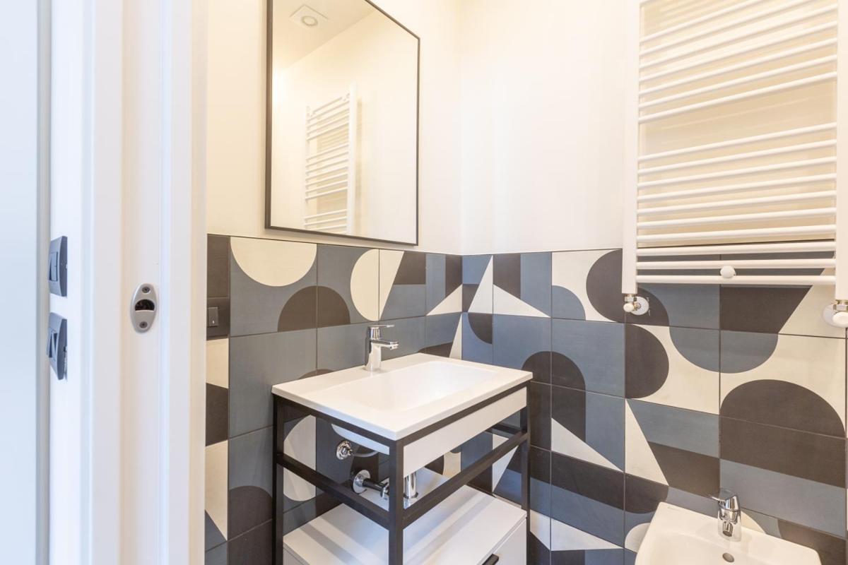 מילאנו 3Fo6 -Navigli-Duomo - Luxury Modern Apartment מראה חיצוני תמונה